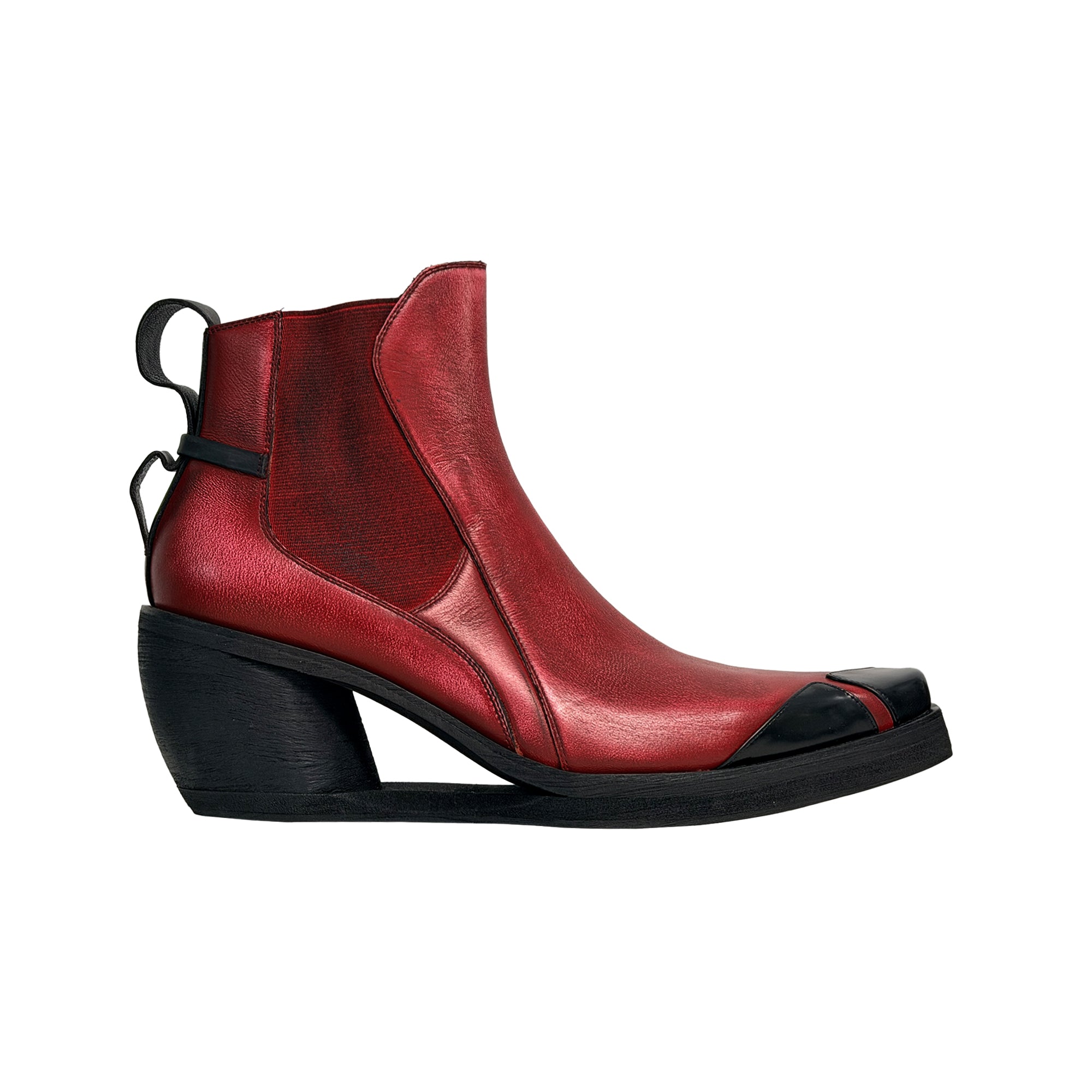 SCRY Dig Chelsea Boots "Black / Red Rub"